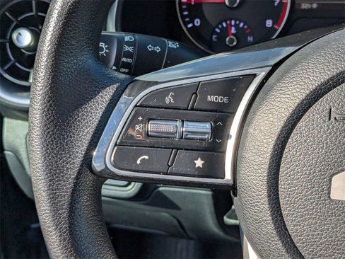 Used 2024 Kia Forte LXS image 19