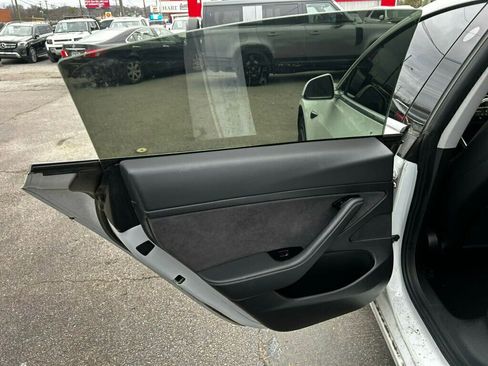 Used 2020 Tesla Model 3 image 13