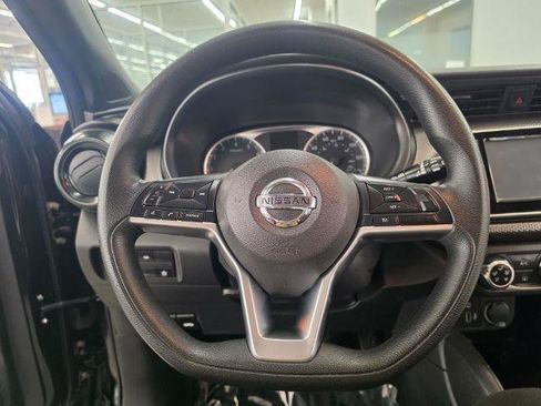 Used 2020 Nissan Kicks S FWD image 10