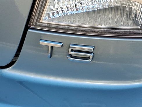 Used 2013 Volvo C70 T5 w/ Climate Pkg image 6