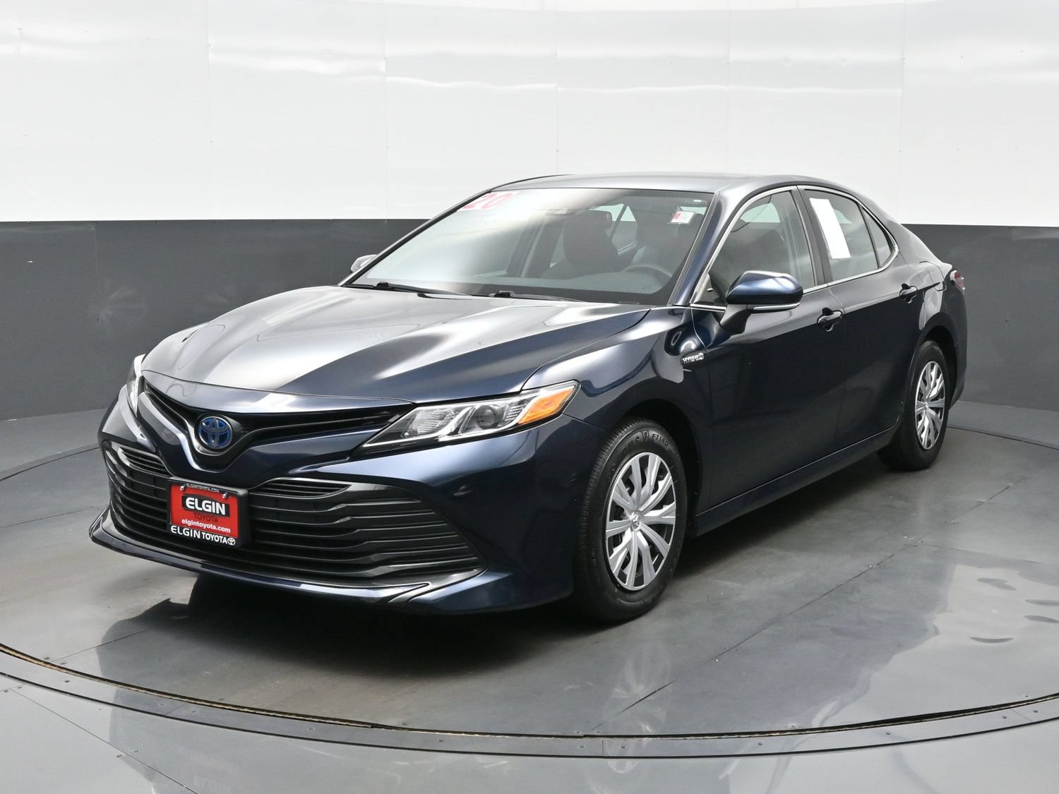 Used 2020 Toyota Camry LE w/ Fleet Convenience Package FWD image 2