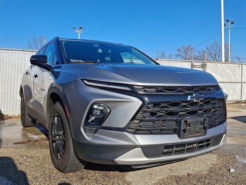 Used 2024 Chevrolet Blazer LT w/ Midnight/Sport Edition image 4