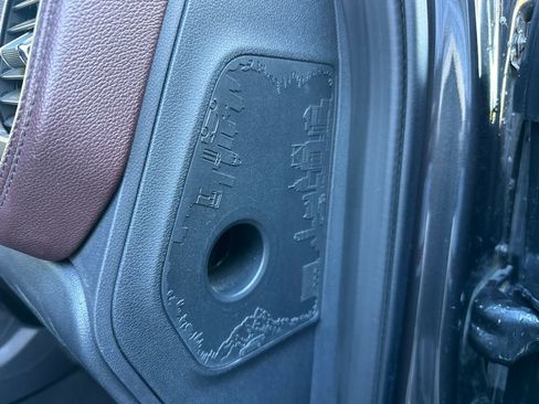 Used 2024 Ford Expedition Limited image 47