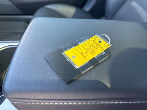 Used 2021 Tesla Model 3 Standard Range Plus image 39