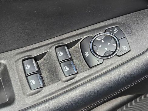 Certified 2023 Ford Edge SEL image 13