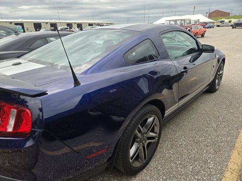 Used 2010 Ford Mustang Shelby GT500 RWD image 4