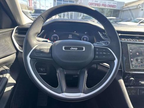 Certified 2023 Jeep Grand Cherokee L Laredo AWD/4WD image 12