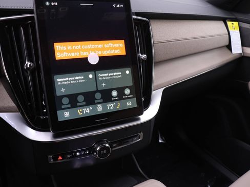 New 2026 Volvo XC90 B6 Plus w/ Protection Package image 10