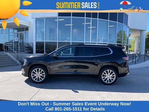 Used 2025 GMC Acadia Denali w/ Super Cruise Package AWD/4WD image 2