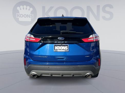 Certified 2022 Ford Edge Titanium image 5