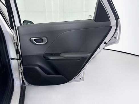 Used 2025 Kia K4 FWD image 29