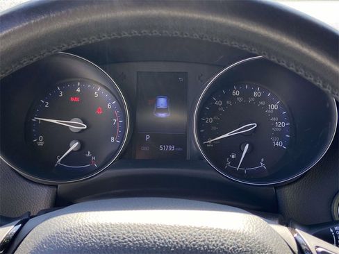 Used 2020 Toyota C-HR XLE image 34