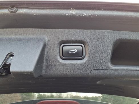 Used 2020 Hyundai Santa Fe SEL w/ Convenience + Premium Package image 26