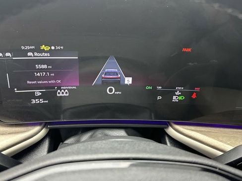 Used 2025 Audi Q5 Premium w/ Convenience Package image 15