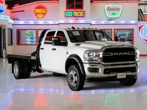 Used 2024 RAM 5500 Tradesman w/ Chrome Appearance Group AWD/4WD image 1
