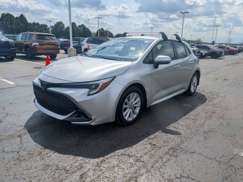 Certified 2023 Toyota Corolla SE FWD image 3