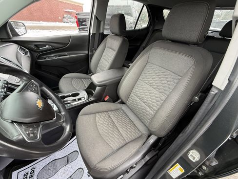Used 2018 Chevrolet Equinox LT image 12