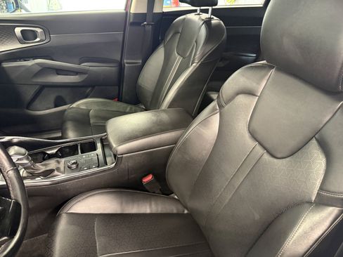 Used 2022 Kia Sorento S w/ Panoramic Sunroof Package FWD image 20