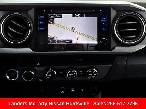 Used 2019 Toyota Tacoma TRD Off-Road image 19