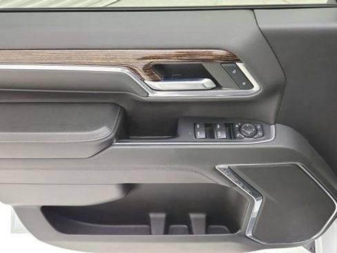 Used 2024 GMC Sierra 2500 SLE w/ SLE Value Package; image 25