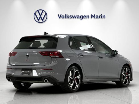 New 2026 Volkswagen GTI SE FWD image 5
