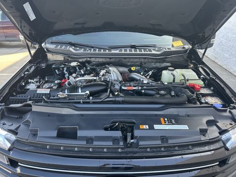 Used 2025 Ford F250 Platinum image 8