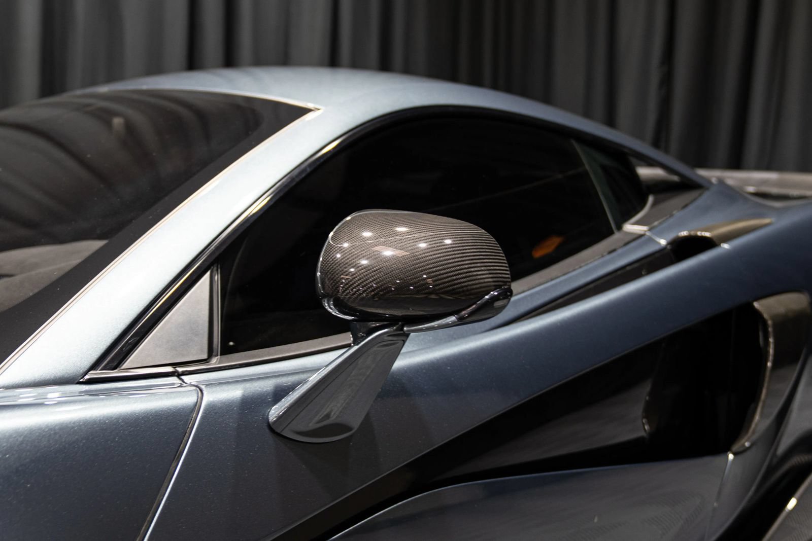 Used 2019 McLaren 600LT RWD image 10