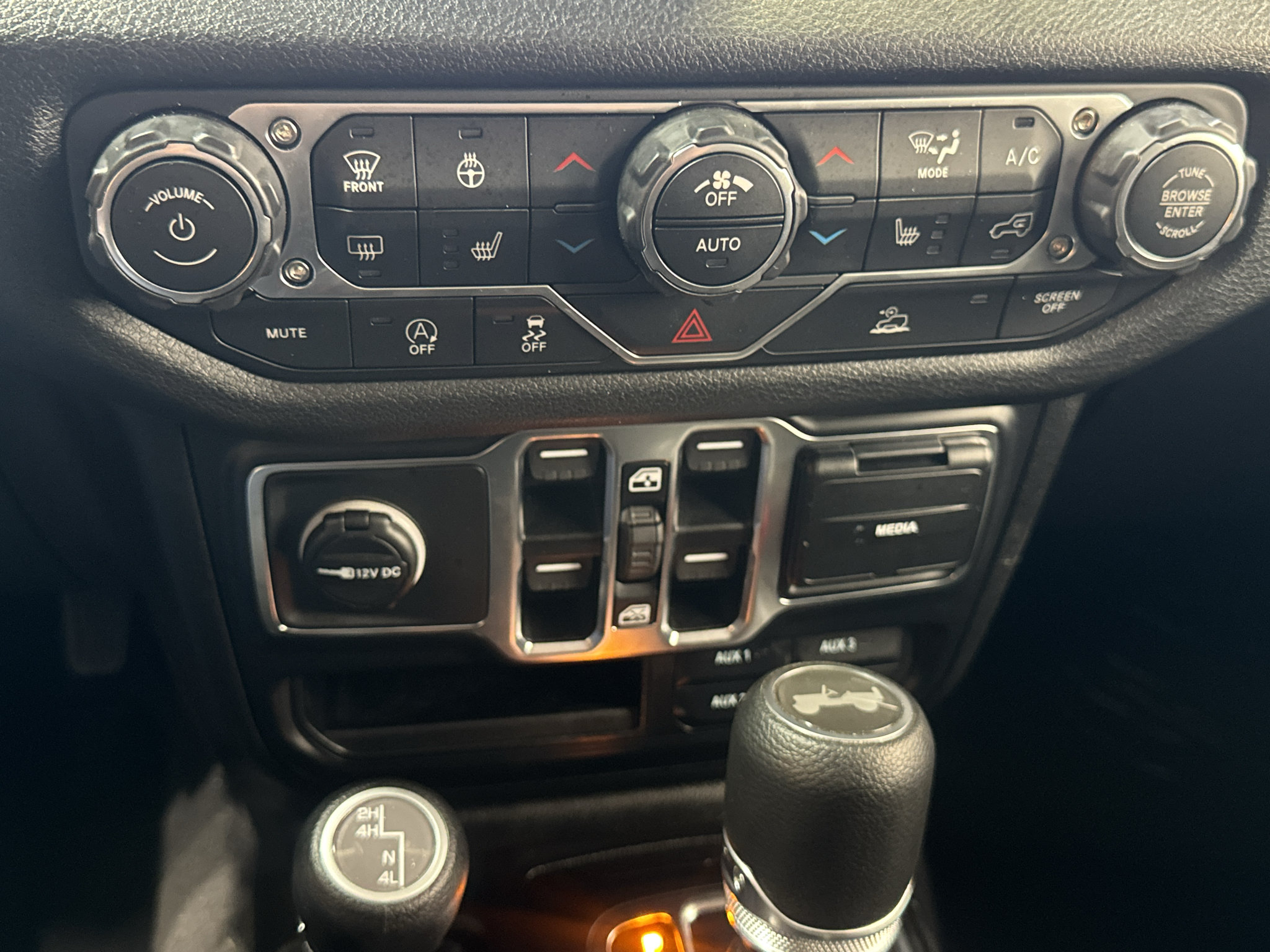 Used 2026 Jeep Wrangler Unlimited Sport AWD/4WD image 28