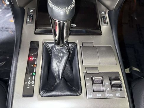 Used 2018 Lexus GX 460 w/ Navigation Package AWD/4WD image 22