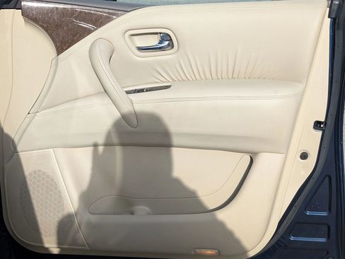 Used 2016 INFINITI QX80 4WD w/ Driver's Assistance Package image 43