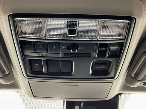 Used 2022 Toyota 4Runner Limited RWD image 13