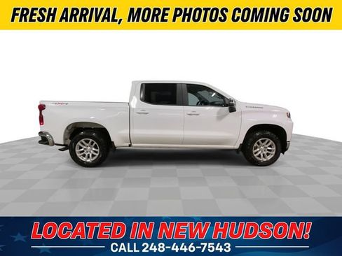 Used 2021 Chevrolet Silverado 1500 LT AWD/4WD image 3