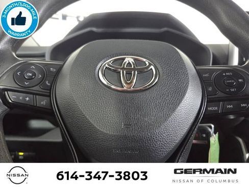 Used 2023 Toyota RAV4 LE AWD/4WD image 23