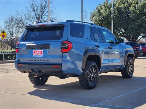Used 2025 Toyota 4Runner SR5 image 3