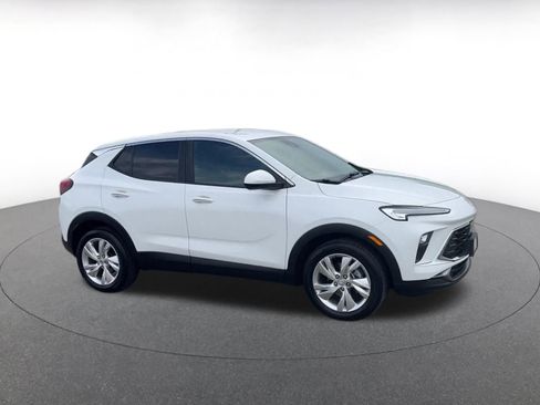 Used 2025 Buick Encore GX Preferred image 2