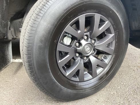 Certified 2022 Toyota Tacoma SR5 RWD image 6