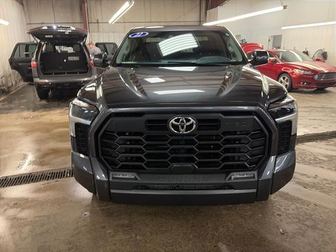 Used 2022 Toyota Tundra SR5 w/ TRD Sport Package image 8