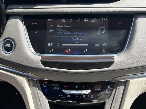 Used 2019 Cadillac XT5 Premium Luxury w/ Driver Assist Package FWD image 19