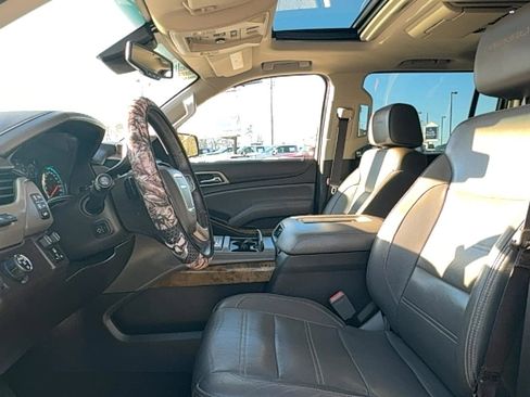 Used 2017 GMC Yukon XL Denali w/ Open Road Package image 31
