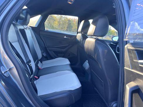 Used 2019 Volkswagen Jetta R-Line image 32