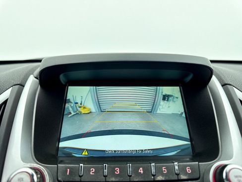 Used 2017 GMC Terrain SLT w/ Open Road Package image 9