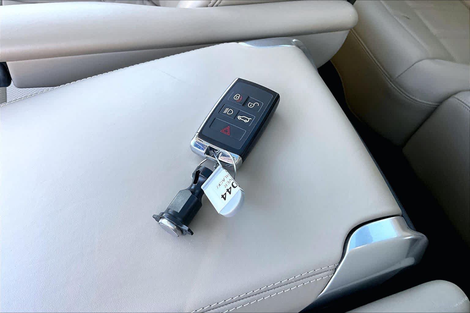 Used 2019 Land Rover Range Rover Sport HSE AWD/4WD image 14