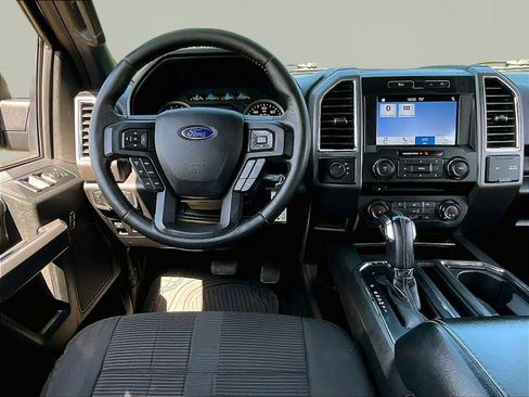 Used 2016 Ford F150 XLT w/ Equipment Group 302A Luxury AWD/4WD image 9