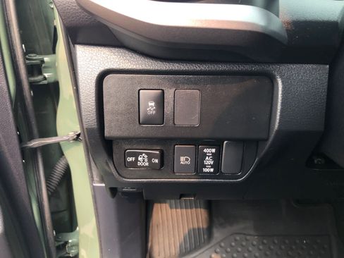 Used 2021 Toyota Tacoma TRD Off-Road AWD/4WD image 12