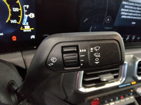 Used 2024 Ford Mustang Premium image 17