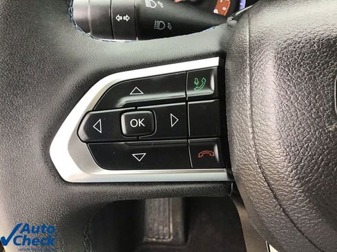 Used 2022 Jeep Compass Latitude image 32