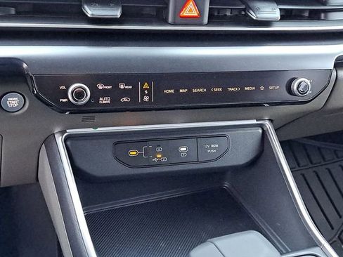 New 2026 Kia Carnival image 14