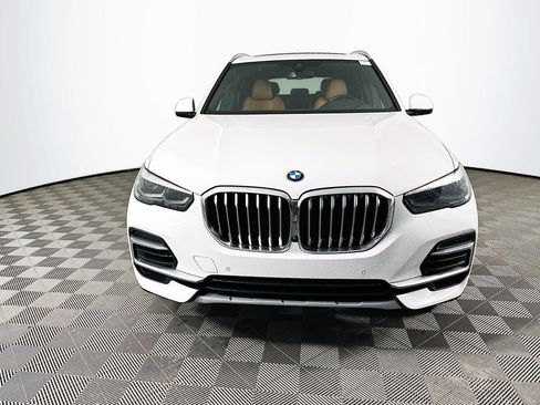 Used 2023 BMW X5 xDrive40i w/ Premium Package image 3