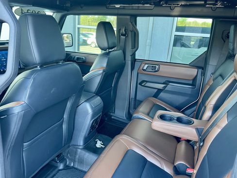 Used 2024 Ford Bronco Outer Banks AWD/4WD image 29
