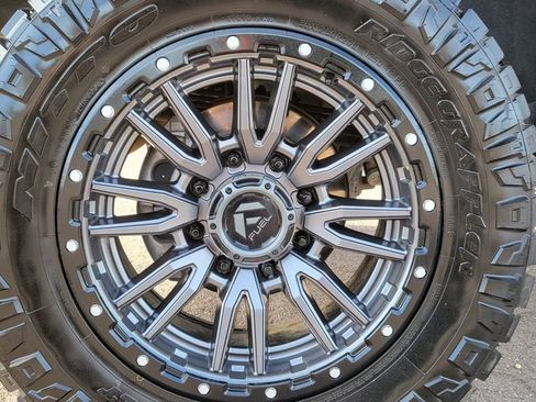 Used 2020 Chevrolet Silverado 2500 High Country w/ Z71 Off-Road Package image 12